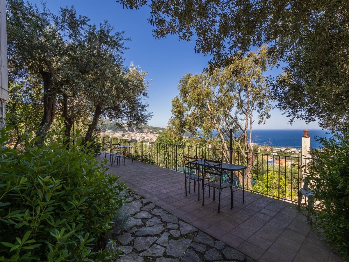 Ulivi Apt Villa Sorrento Exteriör bild